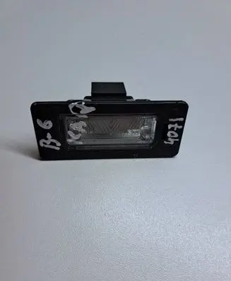 Volkswagen PASSAT B6 Number plate light 8T0943021