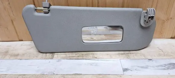 Sun visor
