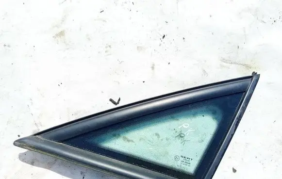 Seat Altea Front triangle window/glass AS2