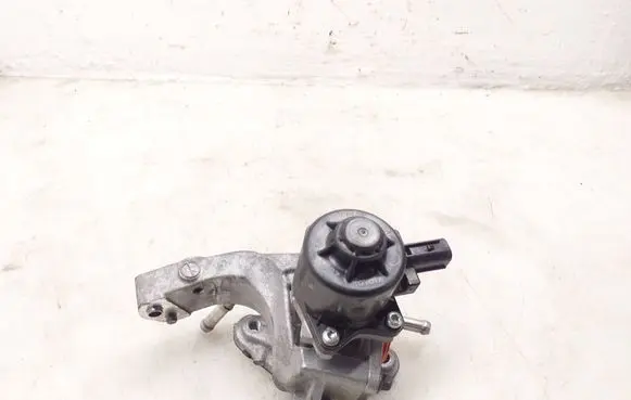 Toyota Camry VIII XV70 EGR valve 2562025040