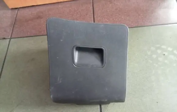 Seat Ibiza III (6L) Glove box 6L1857923 M8240