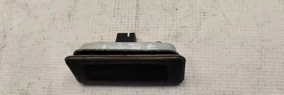 Skoda Yeti (5L) Tailgate opening switch 5J0827229