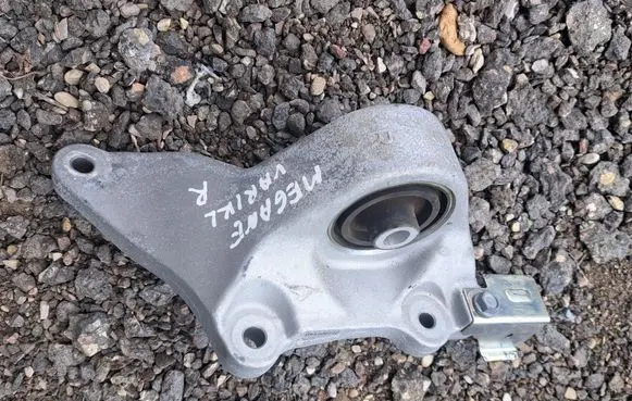 Renault Megane E-Tech Engine mount bracket 20240614B