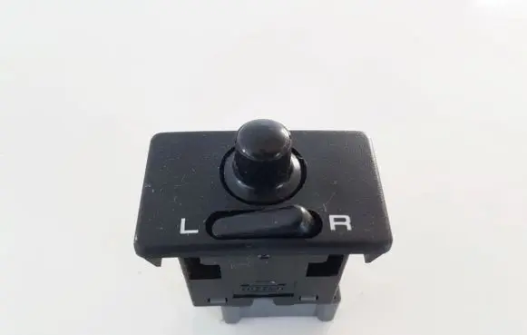 Nissan Almera Wing mirror switch