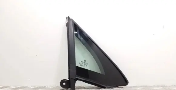 Volkswagen PASSAT B8 Front door vent window glass four-door 3G0845114C