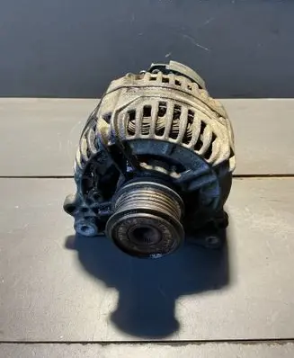 Volkswagen Caddy Generator/alternator 028903028E