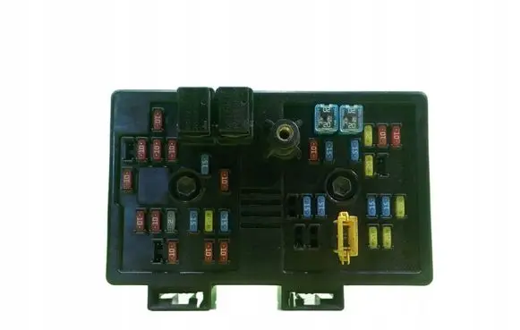 Chevrolet Captiva Fuse box set 9682108282 TP214