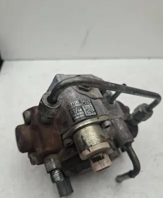 Toyota Corolla Verso AR10 Fuel injection high pressure pump 221000R020 HU2940000306