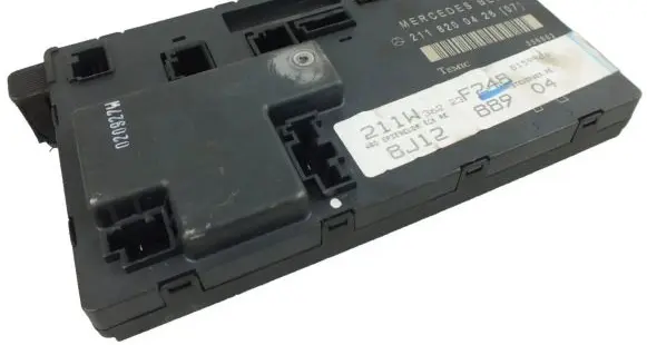Mercedes-Benz E W211 Door control unit/module 2118200426