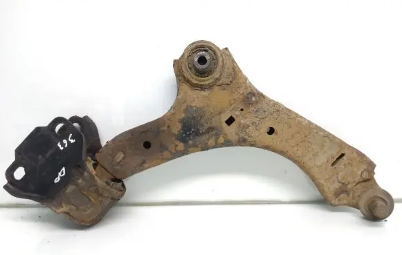 Volvo XC70 Front lower control arm/wishbone