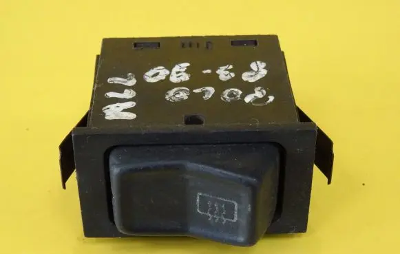 Volkswagen Polo II 86C 2F Windscreen/window heater switch 321959621A