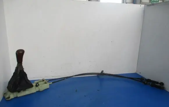 Toyota Avensis T220 Gear shift rod 