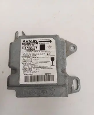 Renault Scenic I Airbag control unit/module 7700418434F 550569000 82366002175