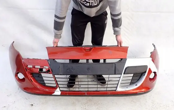 Renault Megane III Front bumper 620220005R