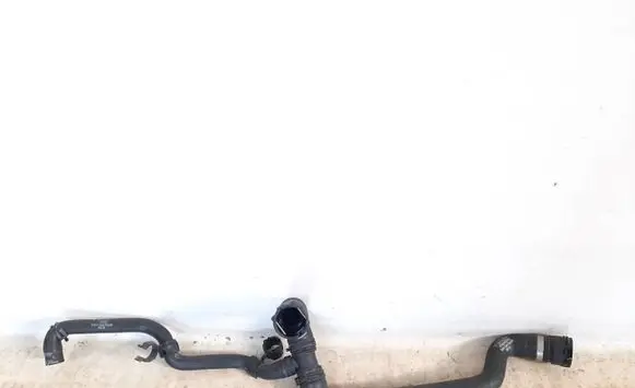 Porsche Macan (95B) Engine coolant pipe/hose 95B122101A 95B121056