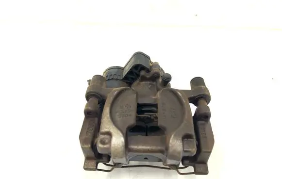 Subaru Outback (BS) Rear brake caliper 6104