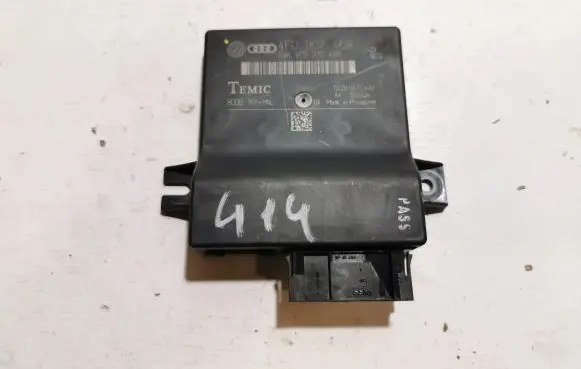 Audi A6 S6 C6 4F Gateway control module 4F0907468