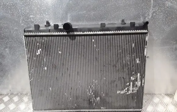 Peugeot 308 Coolant radiator 9917460 9680533480