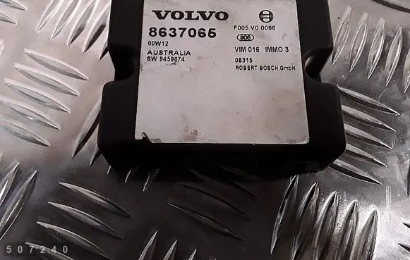 Volvo S70 V70 V70 XC Immobilizer control unit/module 8637065