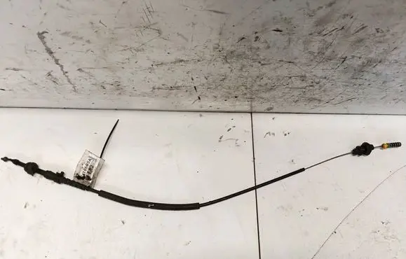 Volkswagen Golf III Throttle cable 1h0721555p