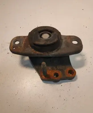 Toyota Aygo AB10 Engine mount bracket
