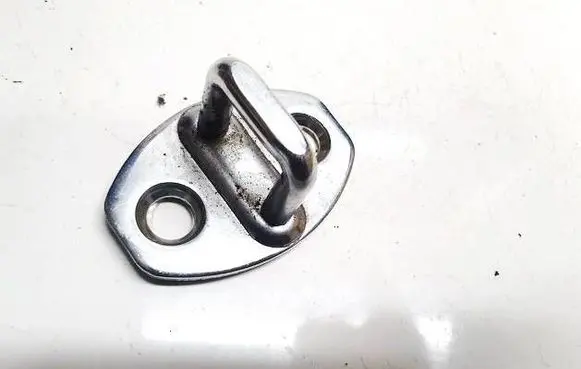 Volkswagen Polo IV 9N3 Rear door lock loop/hook striker 3b0837033ag