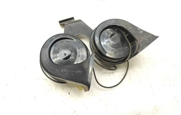 Peugeot 508 RXH Horn signal 703881157 CH2143