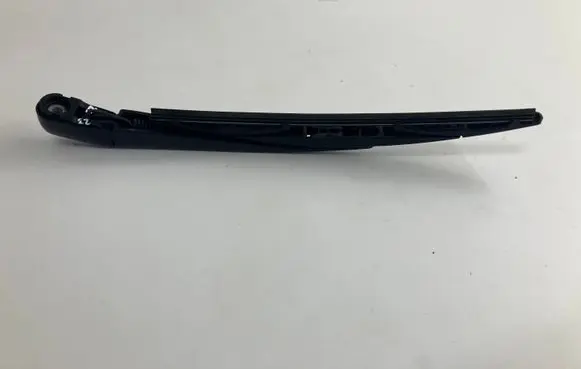 Mitsubishi Outlander Rear wiper blade arm