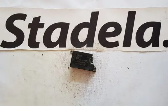 Mercedes-Benz E W124 Airbag control unit/module A0048201910 0048201910