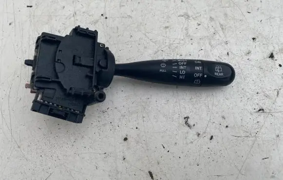 Toyota Avensis T250 Wiper control stalk 173647