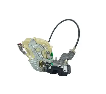 KIA Sorento Front door lock 070324