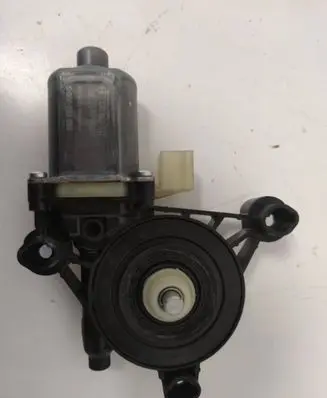 Skoda Karoq Front door window regulator motor 5Q0959801B