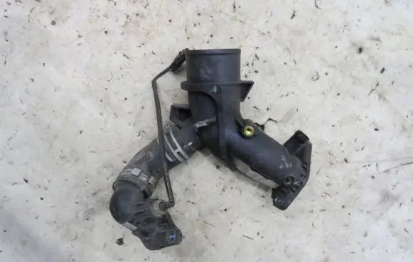 Nissan Note (E12) Air intake hose/pipe 165763328R