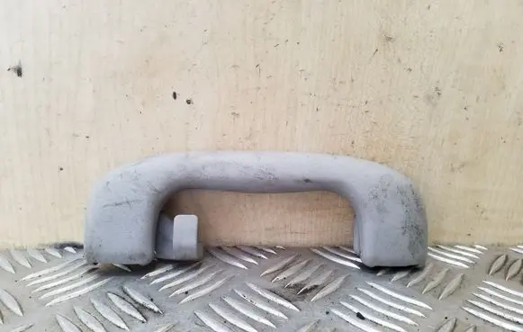 Opel Vectra C Rear interior roof grab handle 317382836