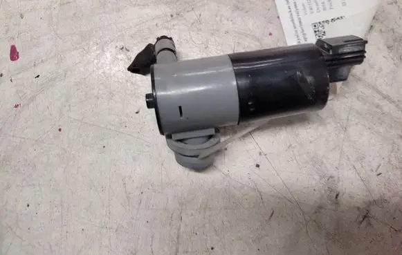 Volvo V40 Windscreen/windshield washer pump 130325A 1019873