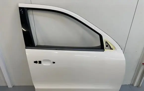 Dodge Durango III Front door