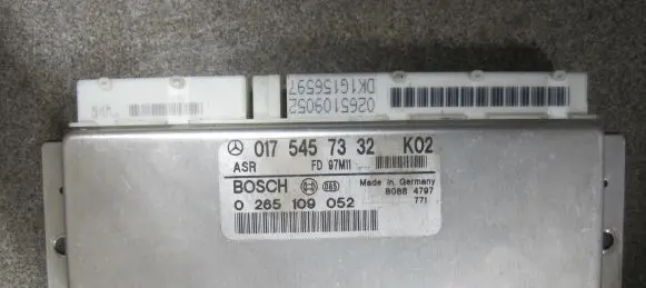 Mercedes-Benz E W210 ESP (stability system) control unit 0175457332 0265109052