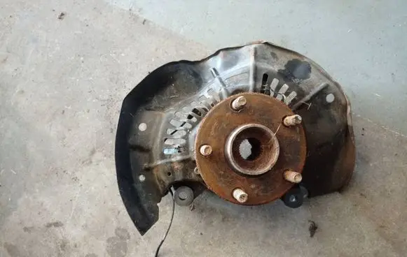 Toyota Sienna XL30 III Front wheel hub