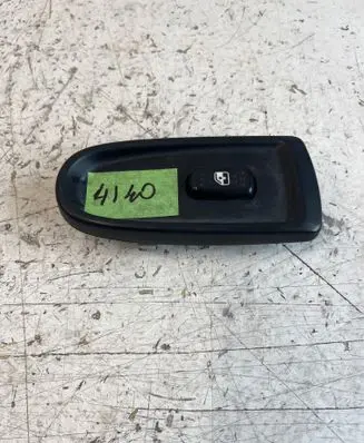 Iveco Daily 4th gen Electric window control switch 69500479