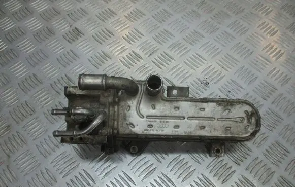 Volkswagen Jetta V EGR valve cooler 038131513AD