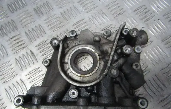 Ford Fusion Oil pump 98MM6604AD