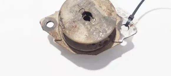 Seat Ibiza II (6k) Engine mount bracket