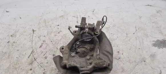 BMW 5 E39 Front wheel hub 31211092853 1092853 34526756375
