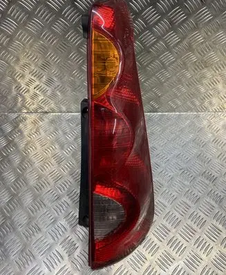 Nissan Note (E11) Rear/tail lights 22016752