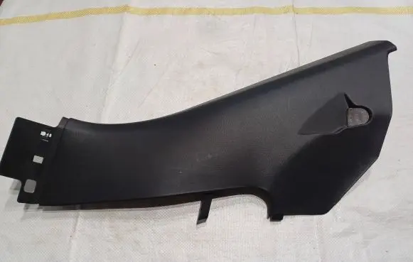 Porsche Cayenne (92A) (C) pillar trim 7P0867765D 12345678