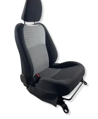 Toyota Yaris Front driver seat A5527311LA2L
