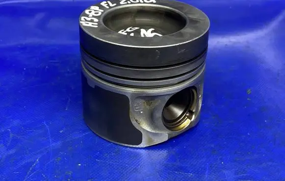 Audi A3 S3 8P Piston 03L101T 081188