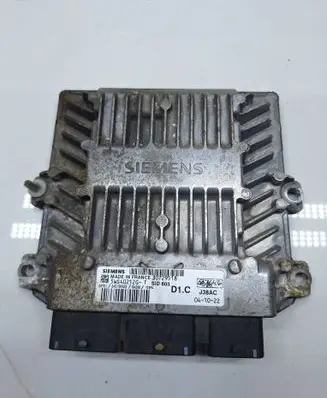 Volvo V50 Engine control unit/module 30729518 5WS40212GT