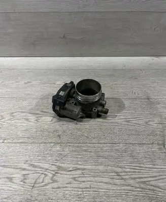 BMW 5 E60 E61 Throttle valve 7556119 55411900 A2C53179105