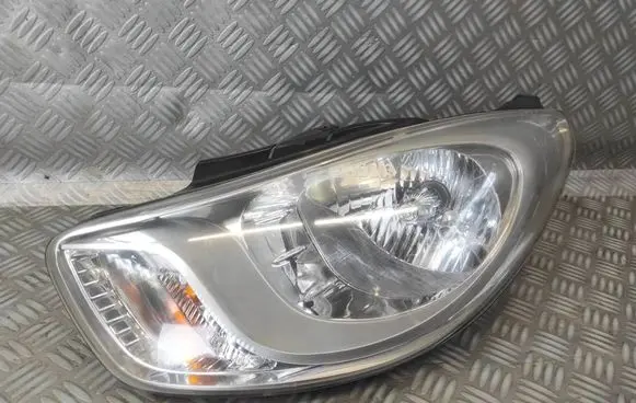 Hyundai i10 Headlight/headlamp